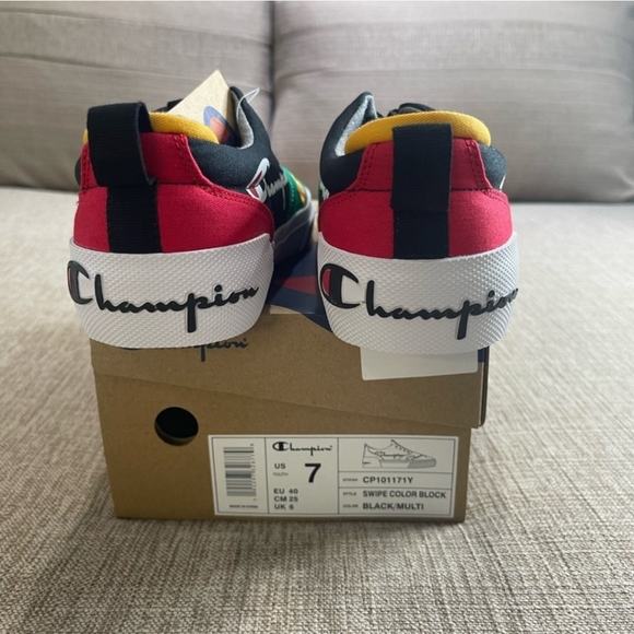 Champion Red Black Green Swipe Color Block - Picture 7 of 7